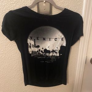 Black american eagle venice graphic tee